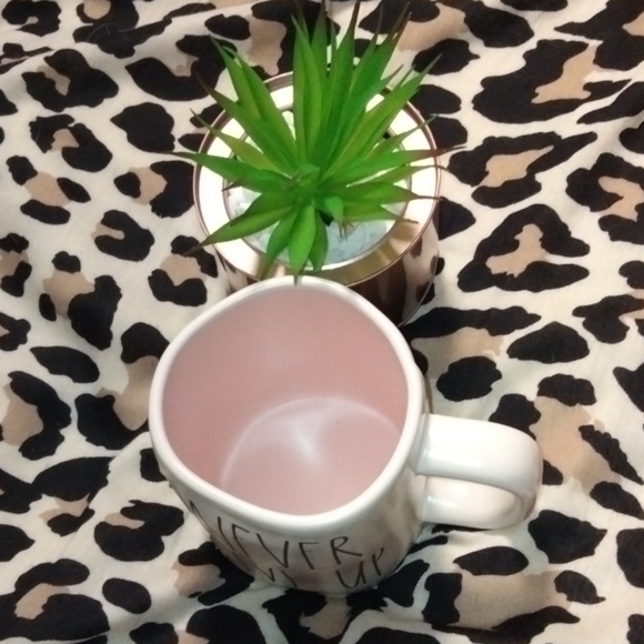 🆑Buy one Rae Dunn Big & Comfy Coffee mug, get one FREE. Highest price prevails. - Picture 6 of 6